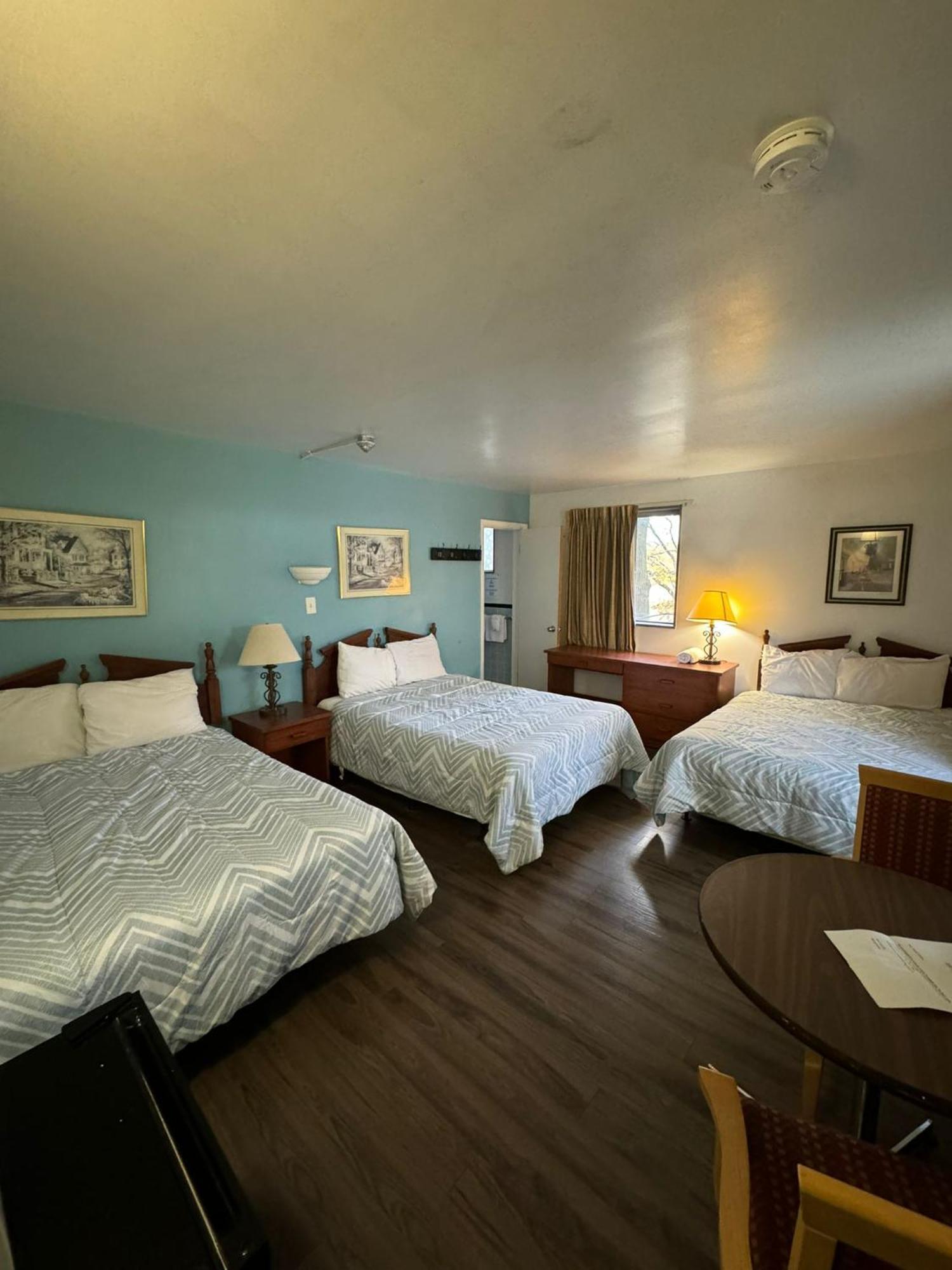 6267 Persepolis Inn Niagara Falls Exteriör bild